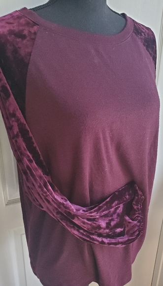 NWOT GAP VELOUR LONG SLEEVES WITH COTTON TEE - Picture 2 of 4